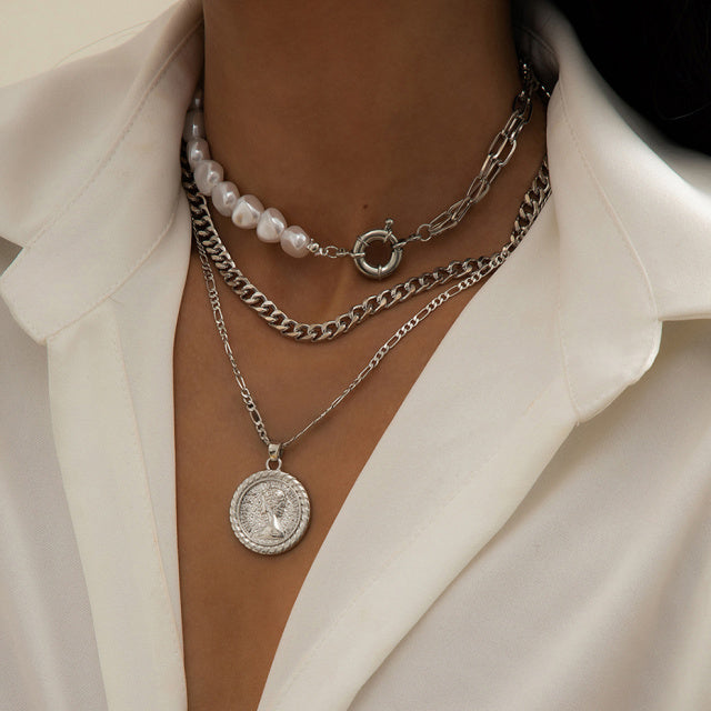 Goth Baroque Pearl Coin Portrait Pendant Necklace for Women Vintage Aesthetic Jewelry